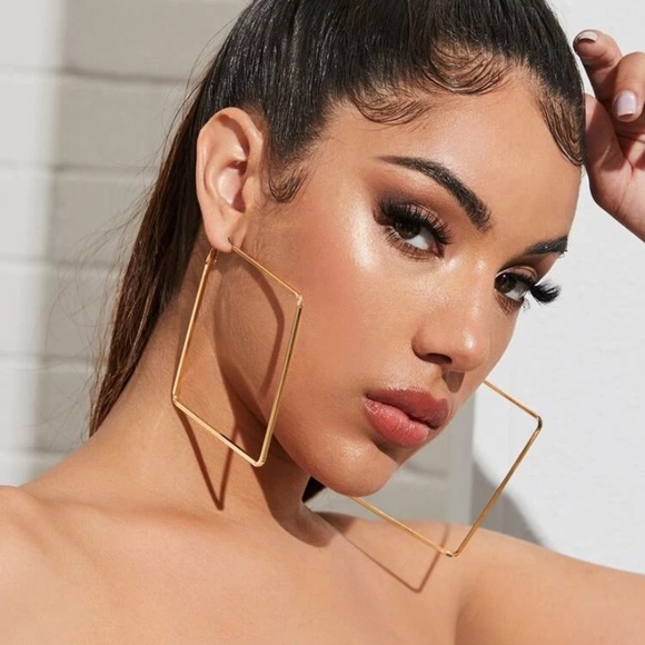 Oversized Open Diamond Hoop Gold Earrings - Picture 2 of 7